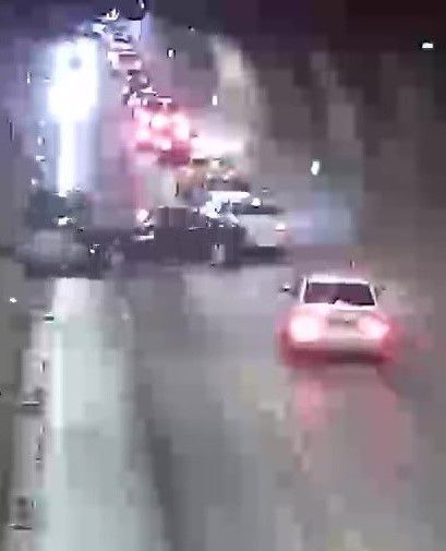 Amasya'da korkunç kaza, otomobiller tünelde kafa kafaya çarpıştı