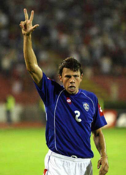 Çetnik selamı veren Fenerbahçeli Tadic'e tepkiler çığ gibi