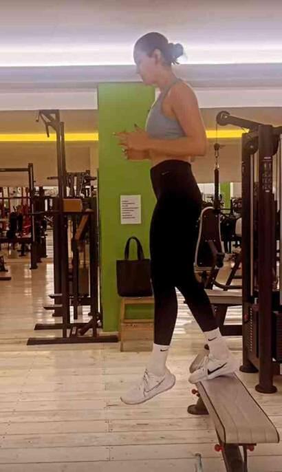 Zehra Güneş, spor salonundaki anlarını paylaştı! Her gören aynı detaya takıldı