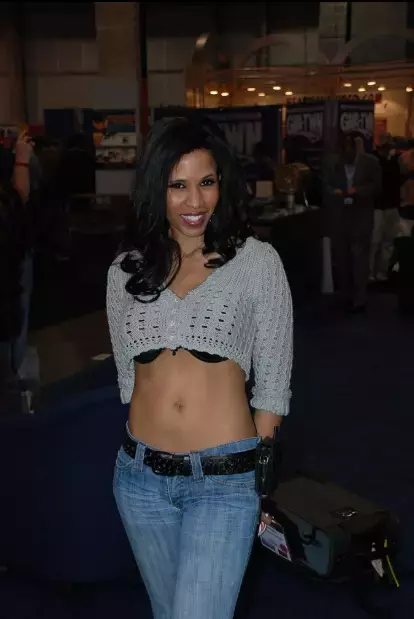 Üvey oğluyla evlendi, eski eşini öldürüp parçalara ayırdı