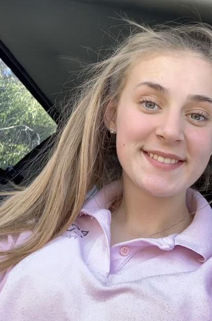 Kızgın inek, çiftlik çalışanını hastanelik etti