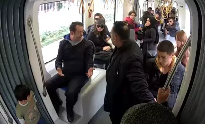 Tramvaydaki Sosyal Deney Kontrolden Çıkınca Az Daha Dayak Yiyecekti