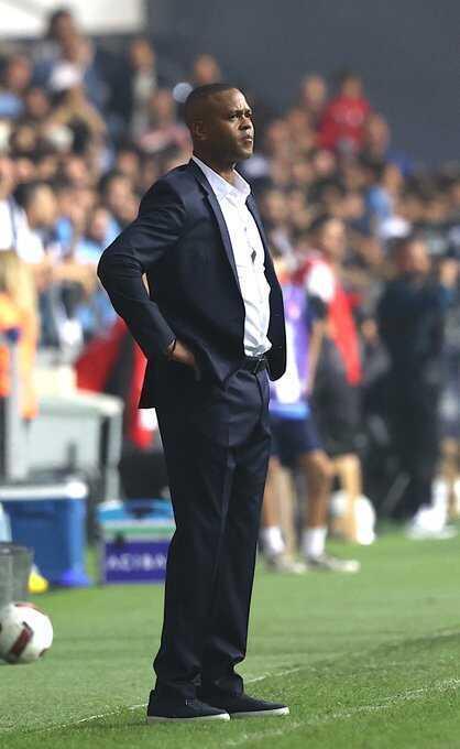 'Memnun değiliz' diyen Patrick Kluivert'tan Fenerbahçe maçı değerlendirmesi