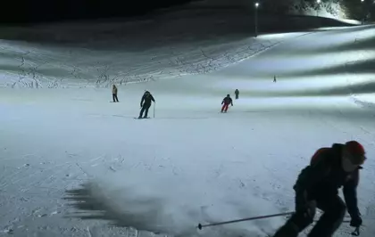 Hakkari Mergabütan Kayak Merkezi'nde Gece Kayak Dönemi Başladı