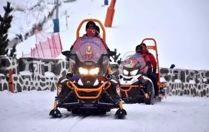 Palandöken Kayak Merkezi'nde Yasaklı Bölgeden Kayak Yapan Snowboardcuya Ceza