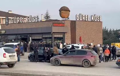 Düzce'de Ramazan Pidesi İçin Uzun Kuyruklar Oluştu