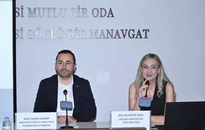 Manavgat'ta Topraksız Tarımda Çilek Yetiştiriciliği Eğitimi