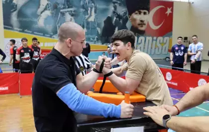 Bilek Güreşi Türkiye Birinciliği Manisa'da Başladı