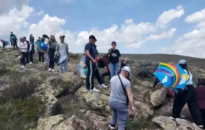 Niğde'de öğrenciler gençlik yürüyüşü yaptı