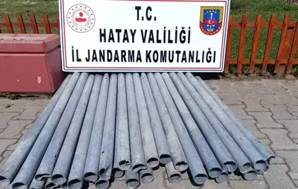Hatay'da Otoyol Kenarındaki Demir Çit Direkleri Çalındı, 2 Kişi Tutuklandı