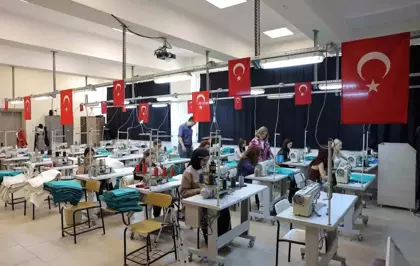 Edirne Teknik Bilimler MYO'dan Hastahaneler İçin Üretim