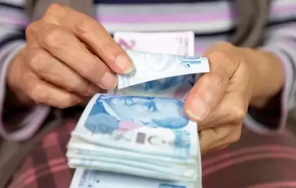 KURBAN BAYRAMI EMEKLİ İKRAMİYESİ | 2025 Bayram ikramiyesi ne zaman yatırılacak? Bayram ikramiyesi ödeme tarihleri belli oldu mu?