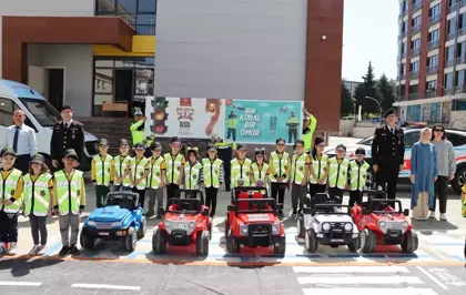 Samsun'da Jandarma Kırsal Okullarda Trafik Eğitimi Verdi