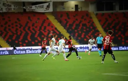 Gaziantep FK ve Alanyaspor'un Golsüz Mücadelesi