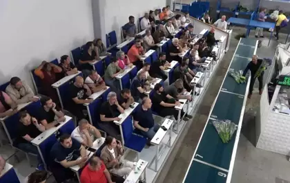 Yalova'da Anneler Günü İçin Çiçek Mezadı Hareketlendi