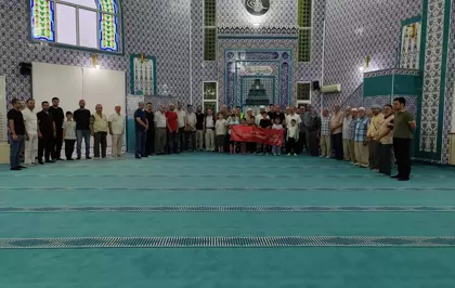 Bafra'da Sabah Namazında Aileler ve Çocuklar Buluştu
