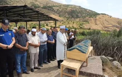 Maden Ocağındaki Göçükte Hayatını Kaybeden İşçi Toprağa Verildi
