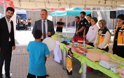 Hakkari'de Sağlıklı Çocuk Sağlıklı Gelecek Programı Düzenlendi