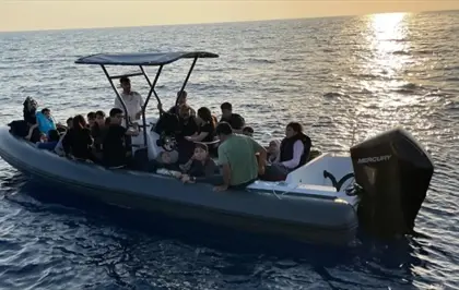 İzmir'de 73 Düzensiz Göçmen Kurtarıldı