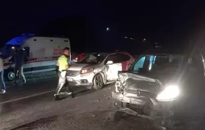 Doğanşehir'de İki Trafik Kazası: 5 Yaralı