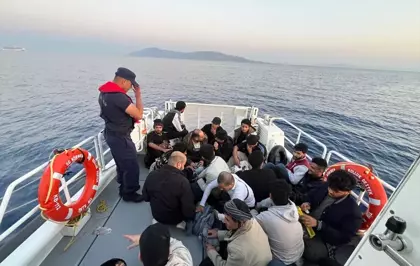 Marmaris ve Datça Açıklarında 44 Düzensiz Göçmen Kurtarıldı
