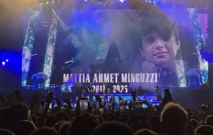 Gun's N' Roses, İstanbul konserinde Mattia Ahmet Minguzzi'ye şarkı hediye etti