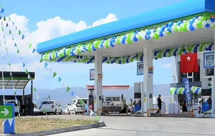 300'den fazla istasyonu olan akaryakıt devi satılıyor