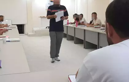 Madde bağımlılarını ücretsiz tedavi edildiği dernekte tek ilaç 'sevgi'