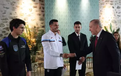 Cumhurbaşkanı Erdoğan: Gençlerimizin zehirlenmesine müsaade etmeyeceğiz