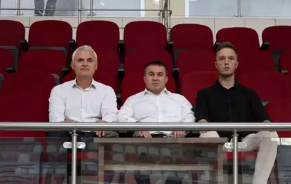 Anadolu Yıldızlar Ligi Badminton Müsabakaları Bilecik'te Başladı