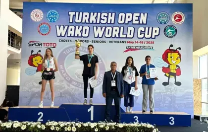 Yağmur Denizli, K-1 Şampiyonu Olmayı Başardı