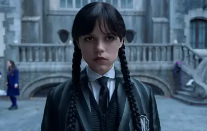 WEDNESDAY 2. SEZON FRAGMANI İZLE! Netflix ekranı ile Wednesday 2. sezon fragmanı yayınlandı mı, yeni sezon ne zaman?