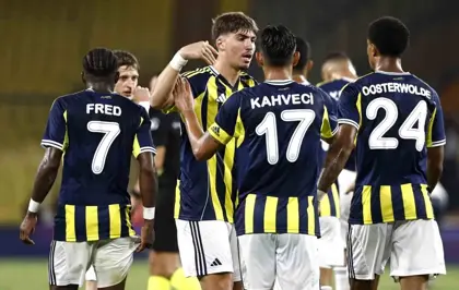 Fenerbahçe, Feyenoord Maçları İçin UEFA Kadrosunu Belirledi