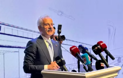 Ulaştırma Bakanı Uraloğlu'ndan Çamur Atma Eleştirisi