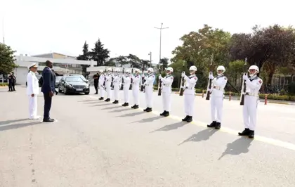 Gabon Cumhurbaşkanı İstanbul Tersanesi'ni Ziyaret Etti