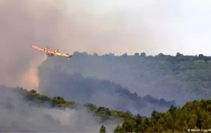 Fransa'nın Güneyinde Orman Yangını: 1 Ölü, 25 Ev Hasar Gördü
