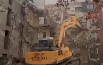 Avcılar'da Kentsel Dönüşümde Bina Devrildi