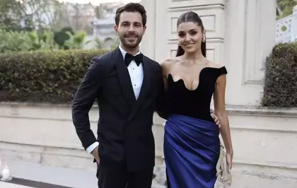 Hande Erçel'in ayrılık acısı sete yansıdı, kendini karavana kapattı