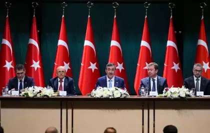 Bakan Şimşek: ''Türkiye ekonomisi şoklara dayanıklı''