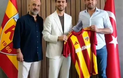 Kayserispor, Furkan Soyalp ile 2 Yıllık Sözleşme İmzaladı