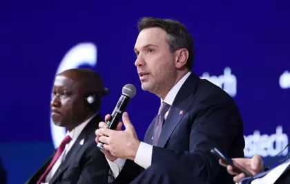 Enerji Bakanı Alparslan Bayraktar Gastech 2025 Forumu'nda Türkiye'nin Enerji Vizyonunu Paylaştı