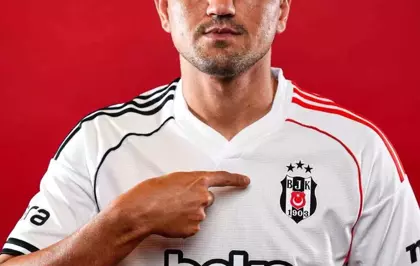 Cengiz Ünder: 'Beşiktaş forması altında sahada olmak için sabırsızlanıyorum'