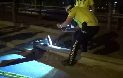 Motosikletli Kurye Kazada Ağır Yaralandı