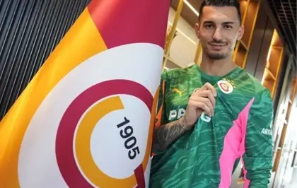 Uğurcan Çakır, Galatasaray'da Mutluluğunu Paylaştı