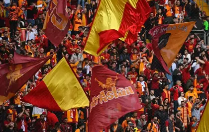 Galatasaray genç golcüyle anlaştı! Perşembe günü İstanbul'a geliyor