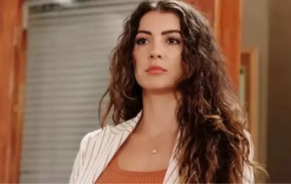Burcu Özberk kimdir? Burcu Özberk kaç yaşında, nereli, kariyeri?