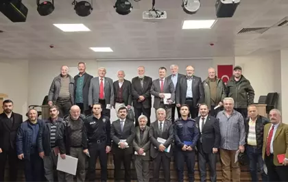 Çaykara Kaymakamı Sapmaz, muhtarlarla bir araya geldi