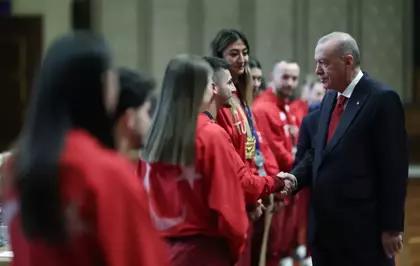 Cumhurbaşkanı Erdoğan, sporcuları kabul etti