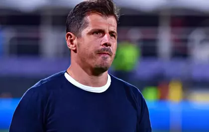 Emre Belözoğlu Süper Lig ekibine imzayı attı