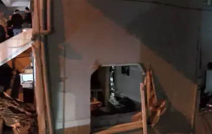 Güngören'de 6 katlı binada patlama -1